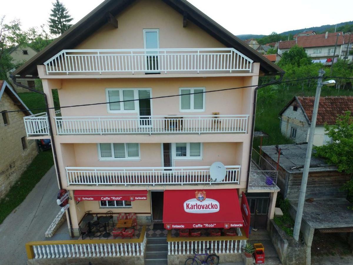Apartman Malekin Daire Prozor Dış mekan fotoğraf
