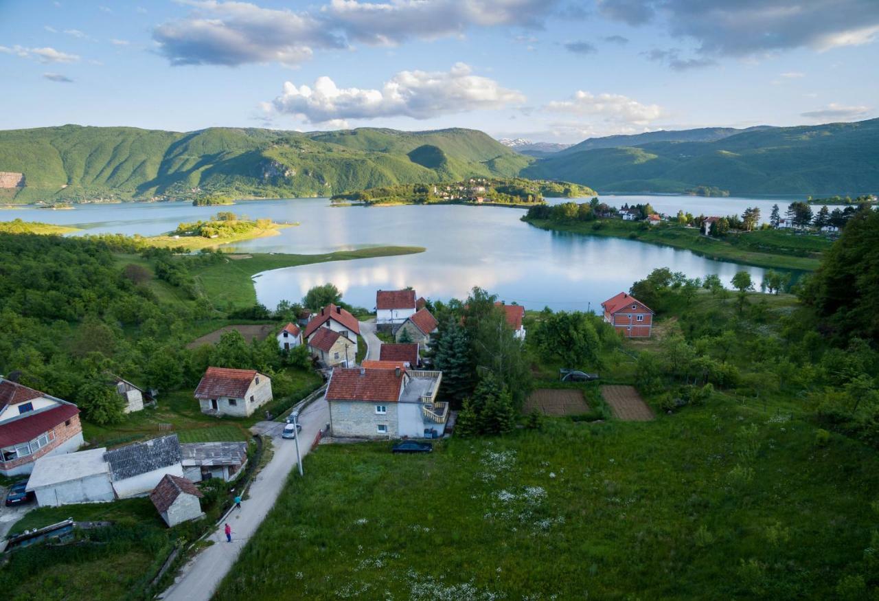 Apartman Malekin Daire Prozor Dış mekan fotoğraf